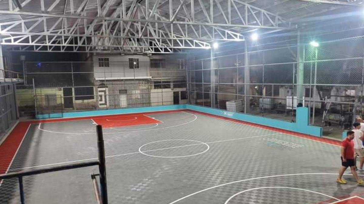 Del barrio a lo profesional: El antes y después de las canchas que se han mejorado en Honduras