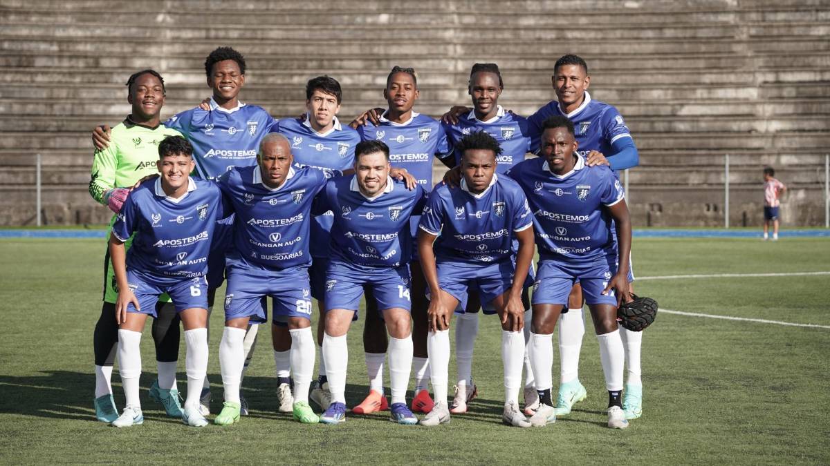 Alberth Elis se despacha un doblete en regreso a las canchas en amistoso frente a la Policía Nacional de Honduras