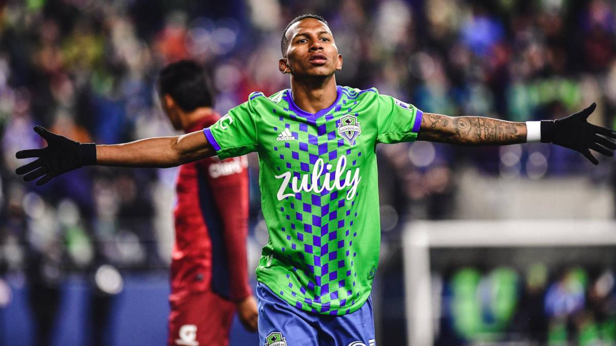 Léo Chú marcó el quinto del Seattle Sounders ante el Motagua.