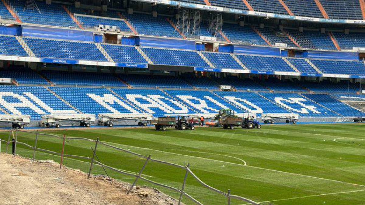 Sale a la luz cuando sería la inauguración del estadio Santiago Bernabéu: otro cambio de césped y nueva grada lateral