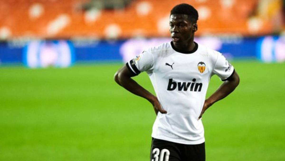 Fichajes Europa: Zidane llama a crack, PSG da de baja a delantero, bomba de Messi y Balotelli tiene equipo