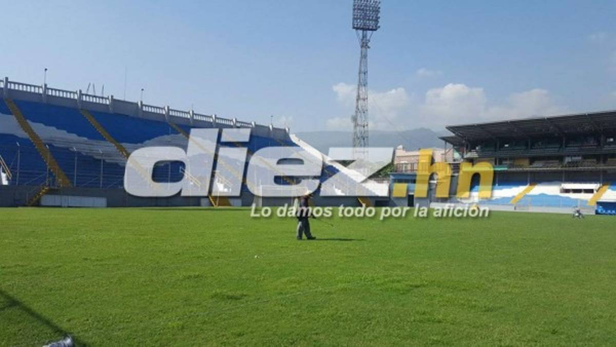 ¡A marcha forzada; así trabajan para pulir el estadio Morazán para el Honduras vs Costa Rica!