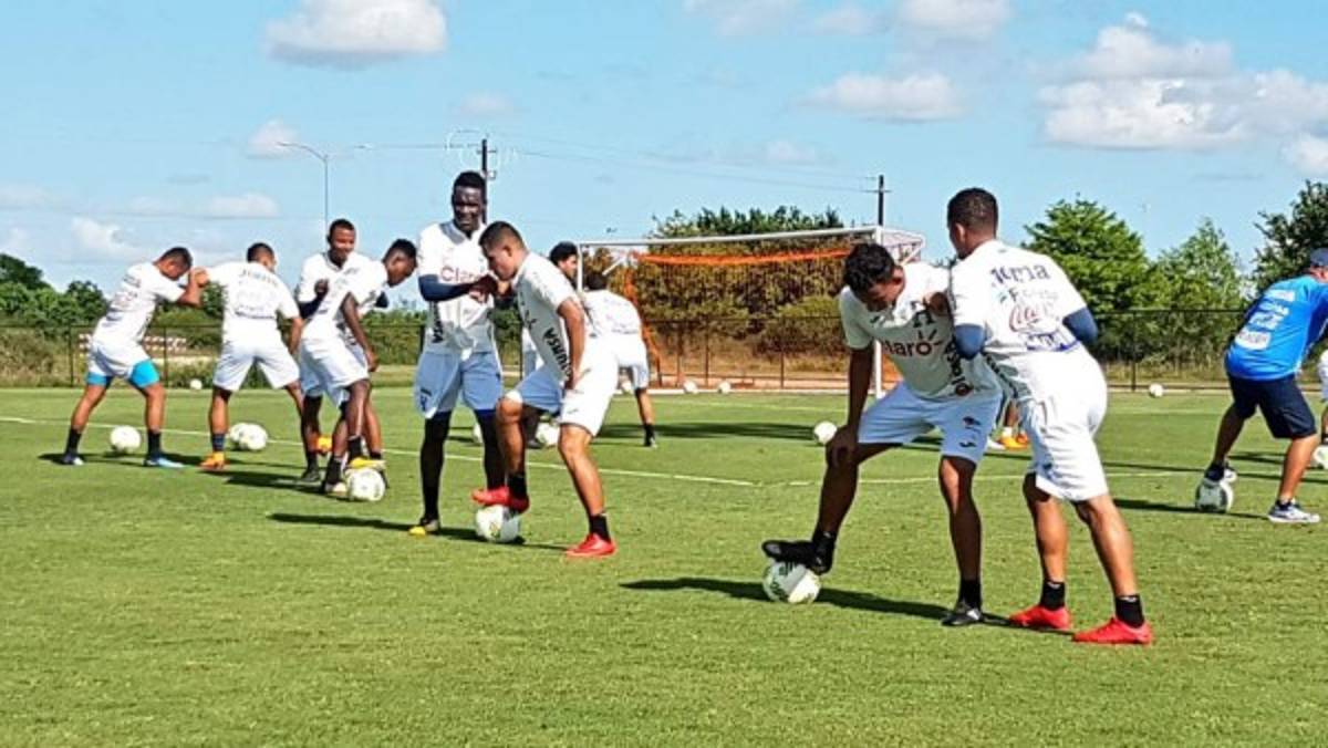 FOTOS: Así fue la curiosa práctica de la Selección de Honduras en Houston