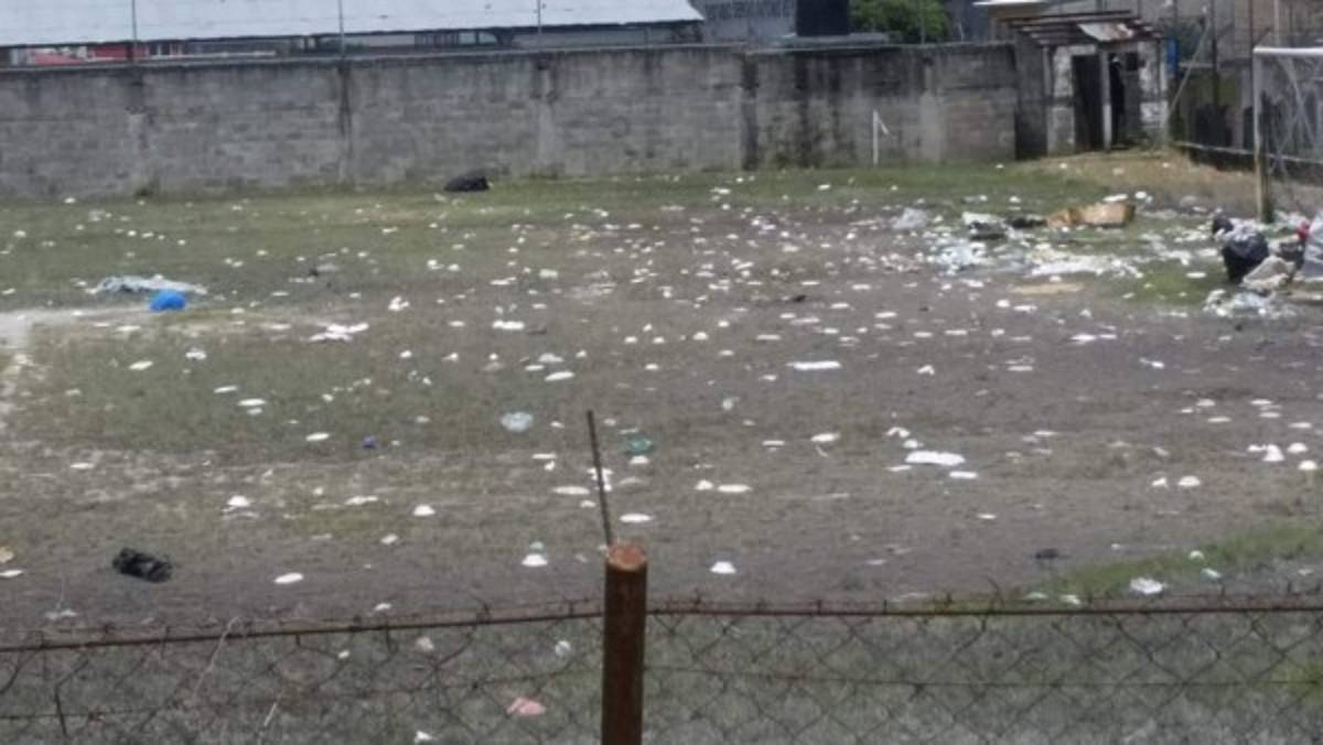 Estadio Sergio Reyes en Santa Rosa de Copán queda destruido tras un evento