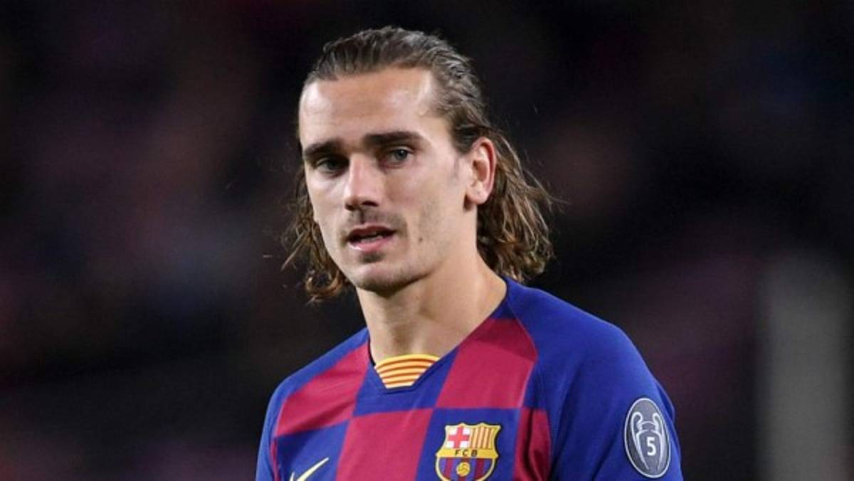 Con tres centrales: Así jugará el Barcelona de Quique Setién que busca una revolución táctica