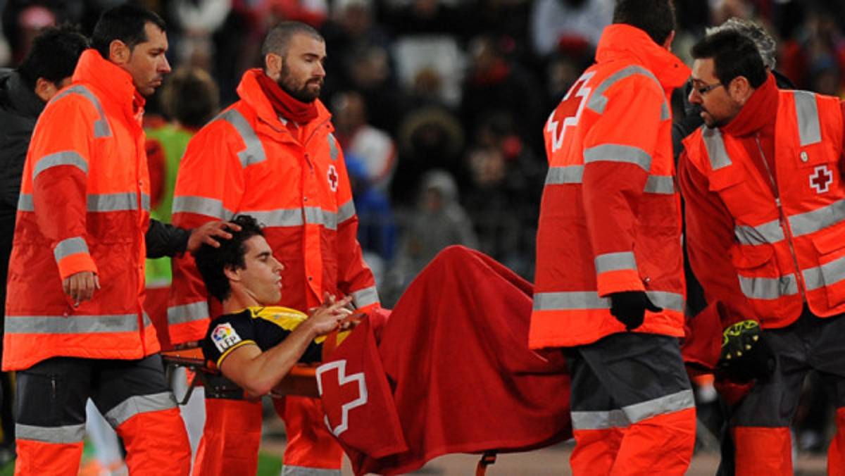 Tiago del Atlético sufre esguince en rodilla derecha y fractura en la muñeca