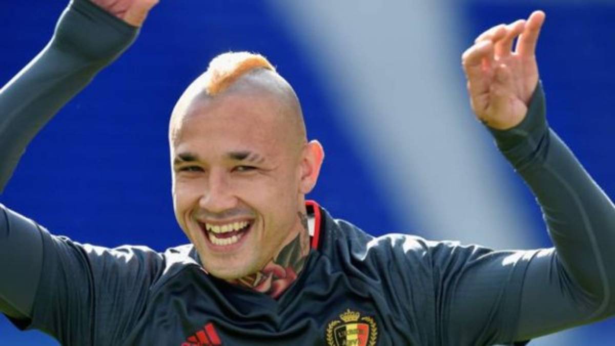 Como Lionel Messi, otros futbolistas por el mundo que sorprendieron al pintarse el pelo