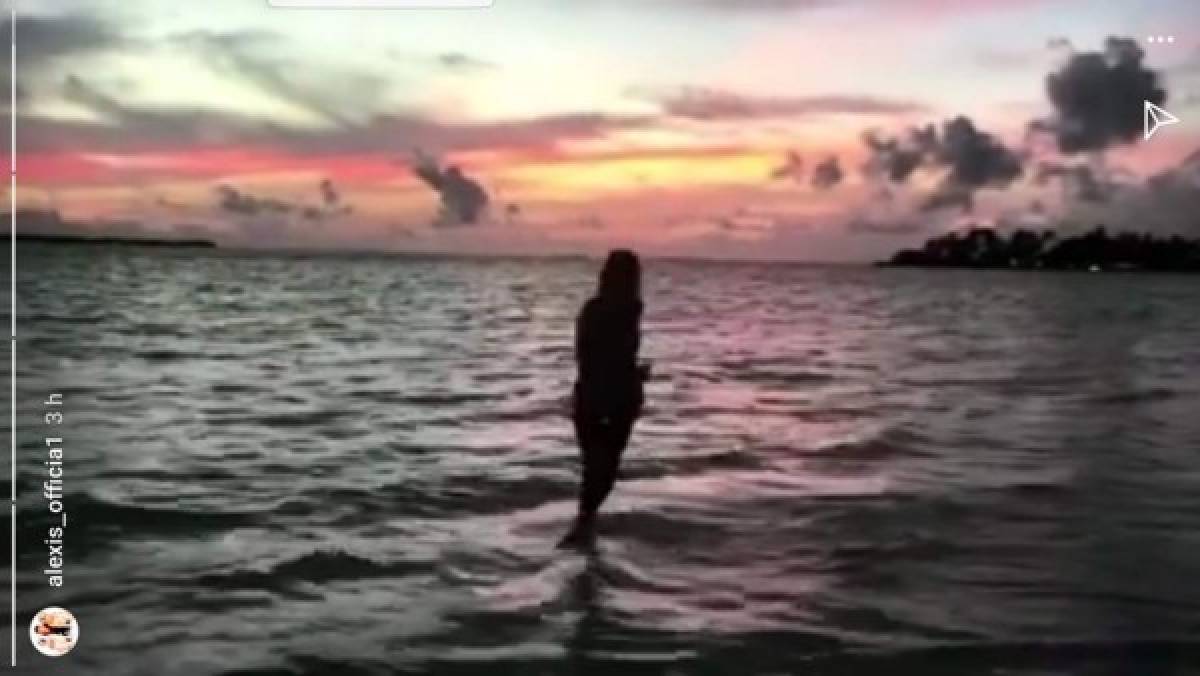 ¡Infartante! La mujer de Alexis Sánchez deslumbra en sus vacaciones en las Islas Maldivas