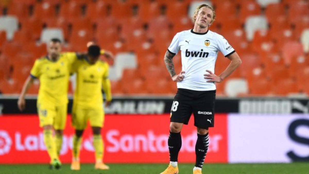 ¡Imágenes memorables! La chilena del Choco Lozano frente al Valencia y su eufórica celebración