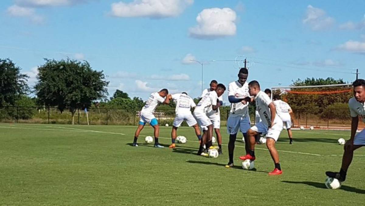 FOTOS: Así fue la curiosa práctica de la Selección de Honduras en Houston