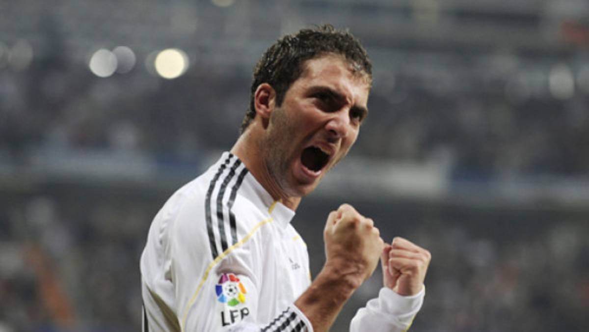 Higuaín será del Madrid hasta 2016