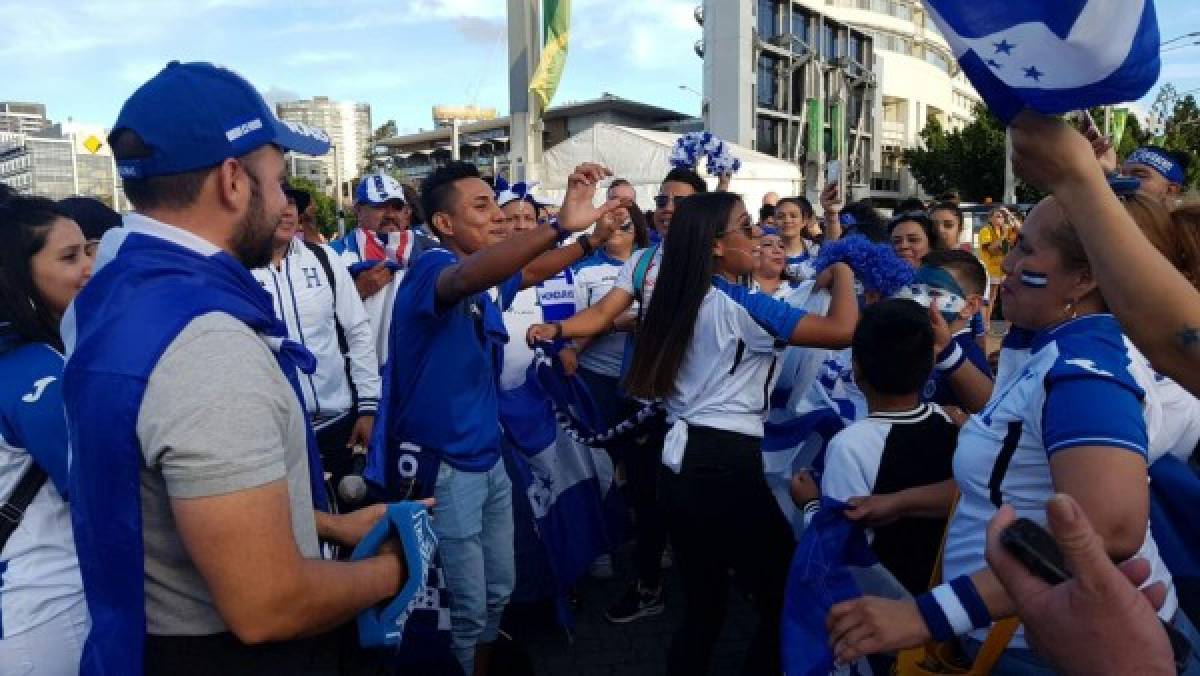 Así es el espectacular ambiente en el ANZ Stadium de Sídney para el Australia-Honduras