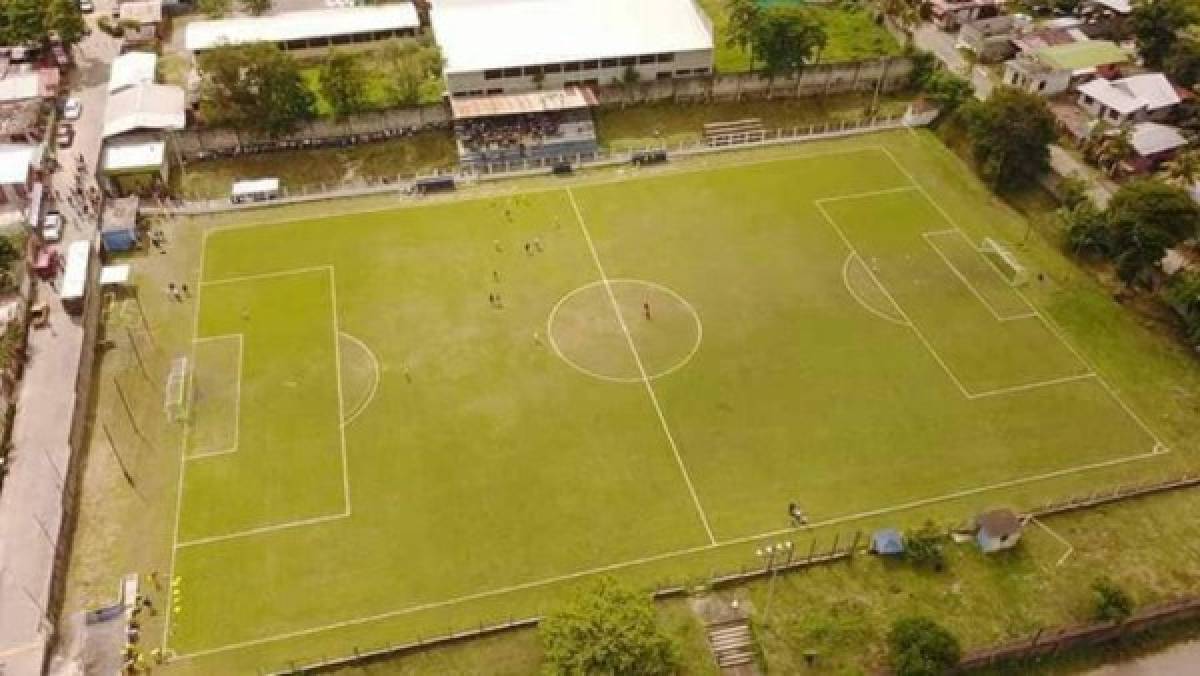 Honduras: Las bonitas canchas donde se juega fútbol burocrático