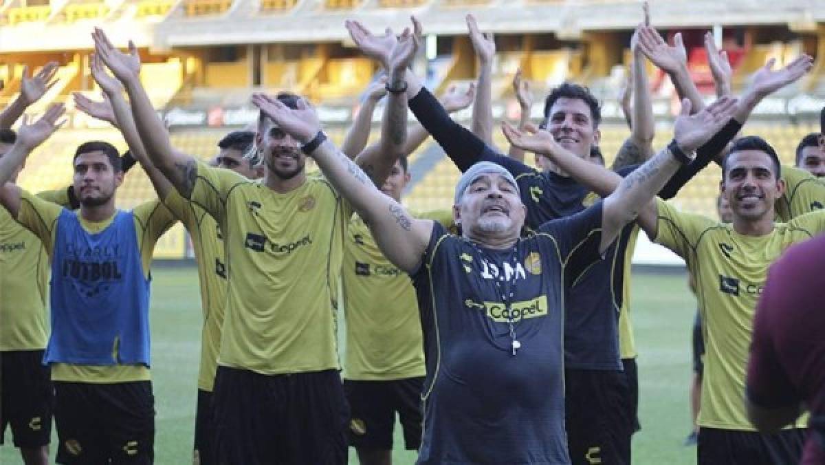 ¡Con cuatros estrellas! El equipazo que quiere armar Maradona en Dorados de Sinaloa