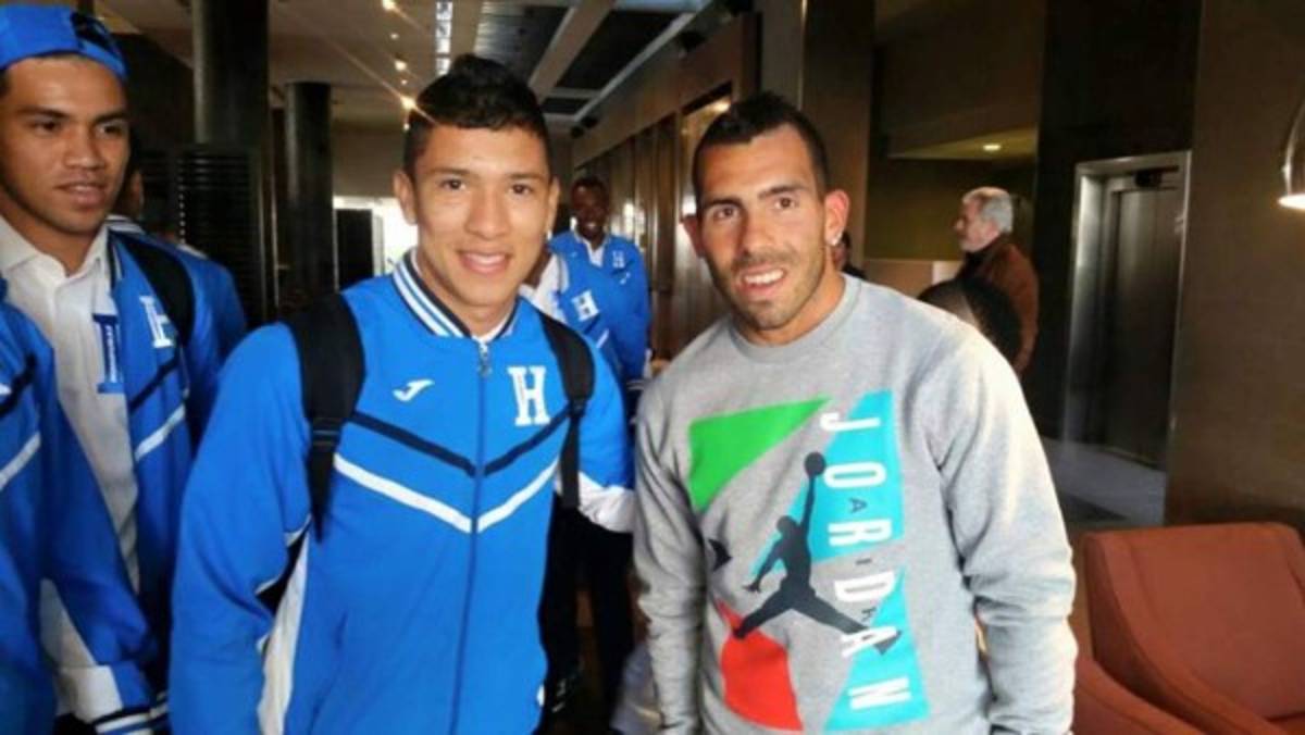 FOTOS: Jugadores hondureños junto a grandes estrellas del fútbol mundial