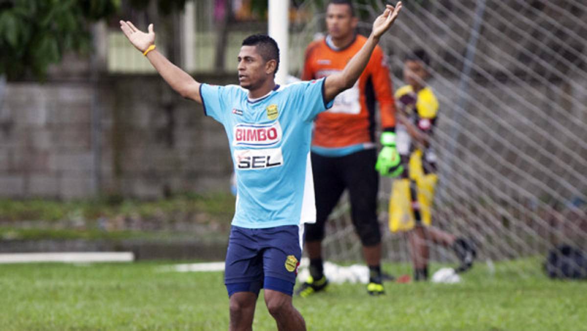 Carlo Costly: 'No creo que haga la Costlynha, acá me quiebran una pata”