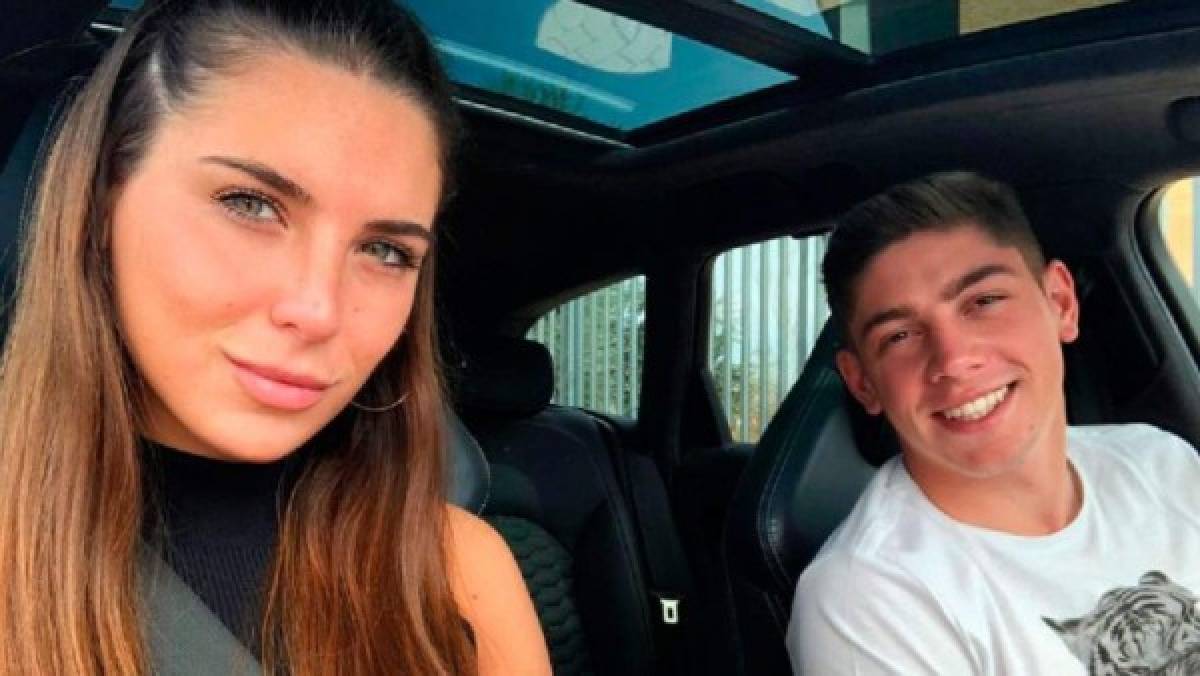 'Tu abuela', sexy novia de jugador del Real Madrid tiene dura discusión con un seguidor por llamarla vieja  