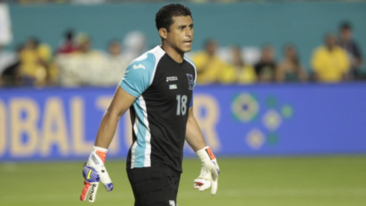 Noel Valladares evitó que derrota ante Brasil fuera peor