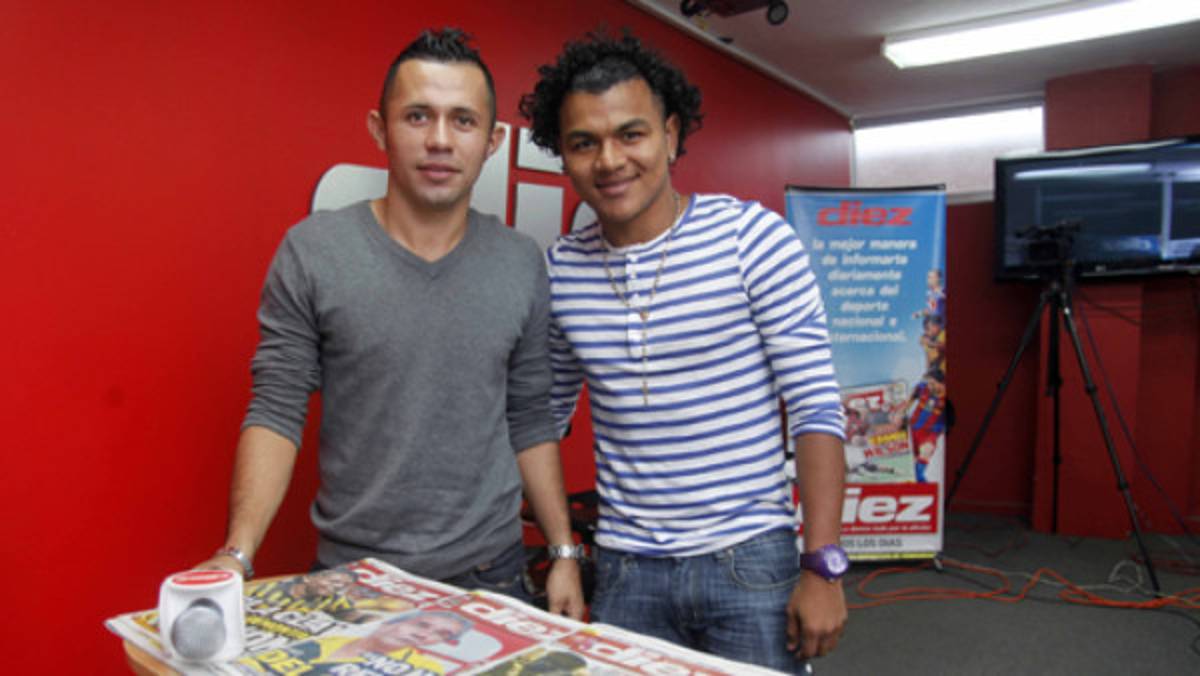 EN VIVO vídeo-chat con Mario y Alfredo