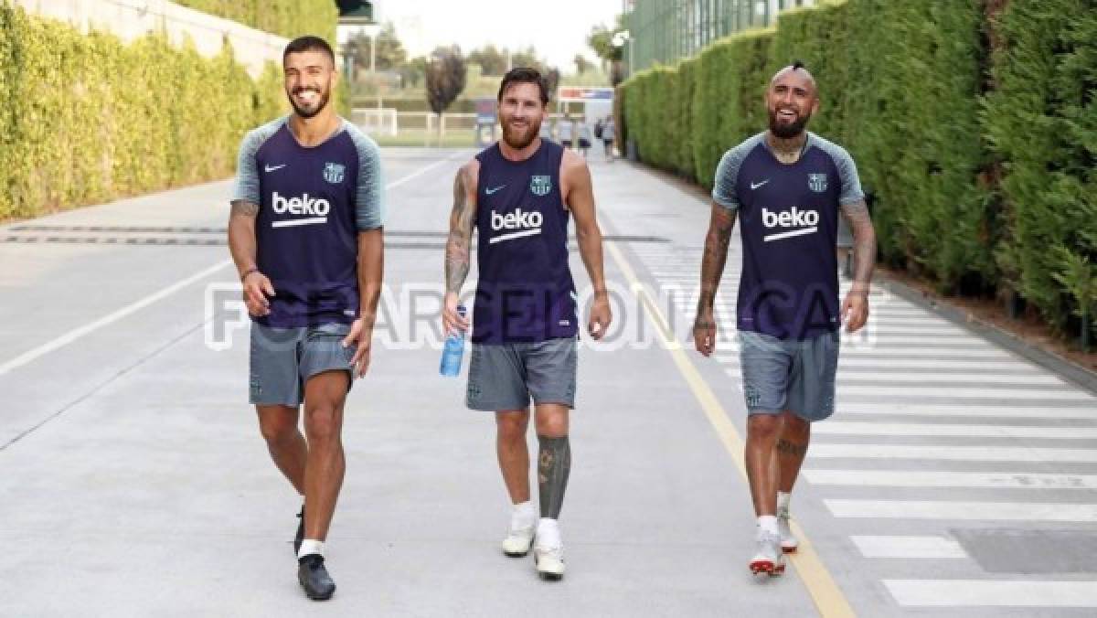 Así recibieron a Arturo Vidal en su primer entrenamiento con el FC Barcelona