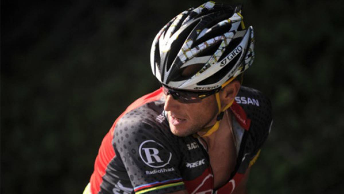 Lance Armstrong cambia el ciclismo por triatlón