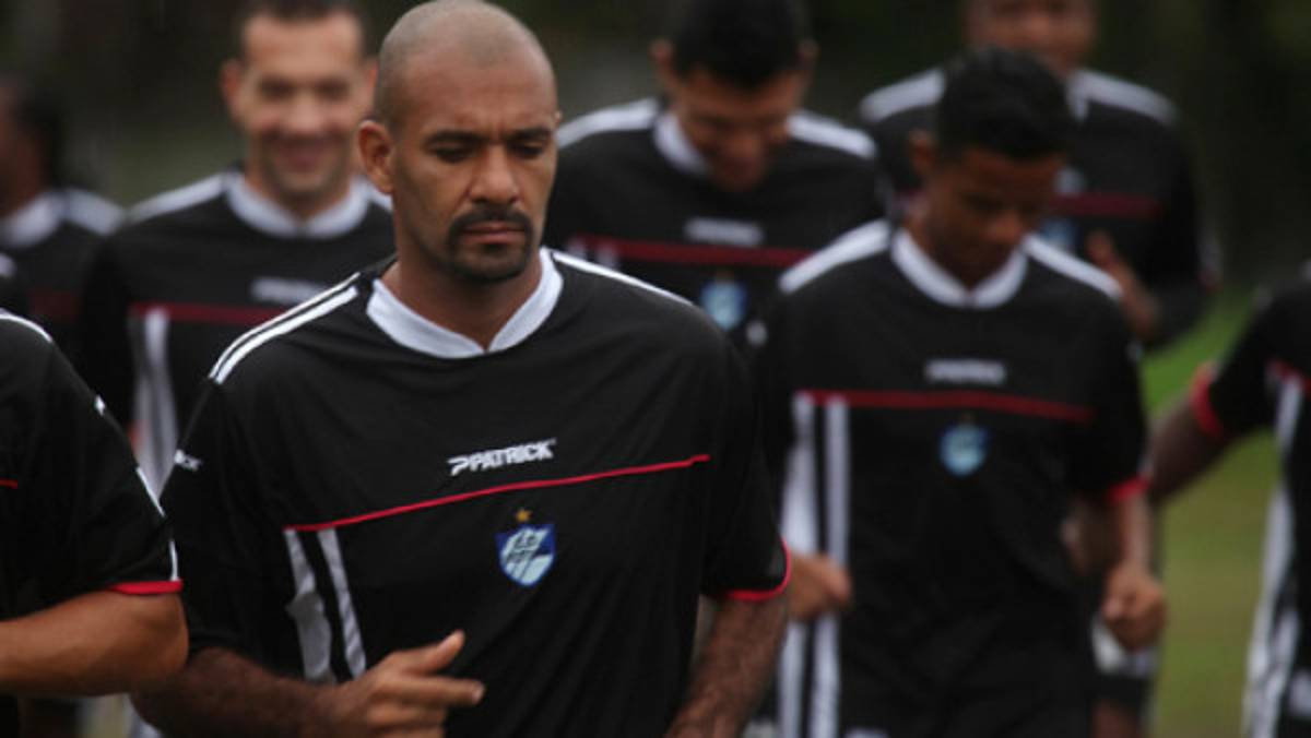 Nimrod Medina anuncia su retiro del fútbol