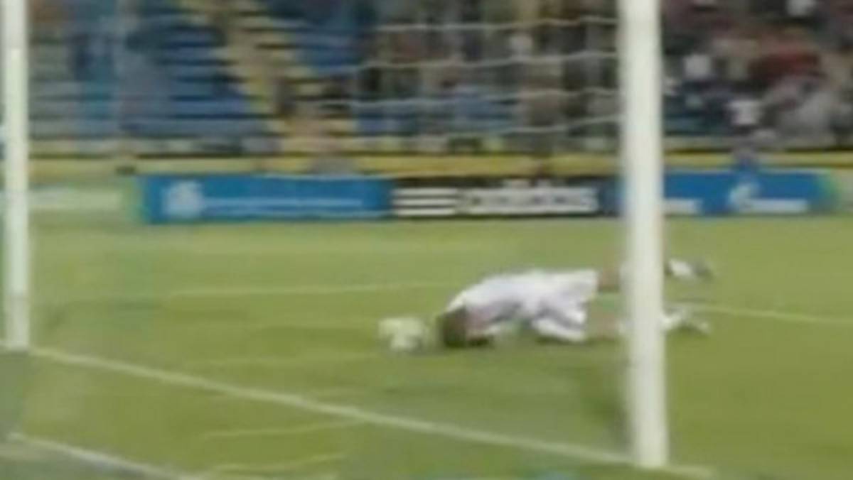 Humillante gol en partido amistoso entre Rusia y Turquía