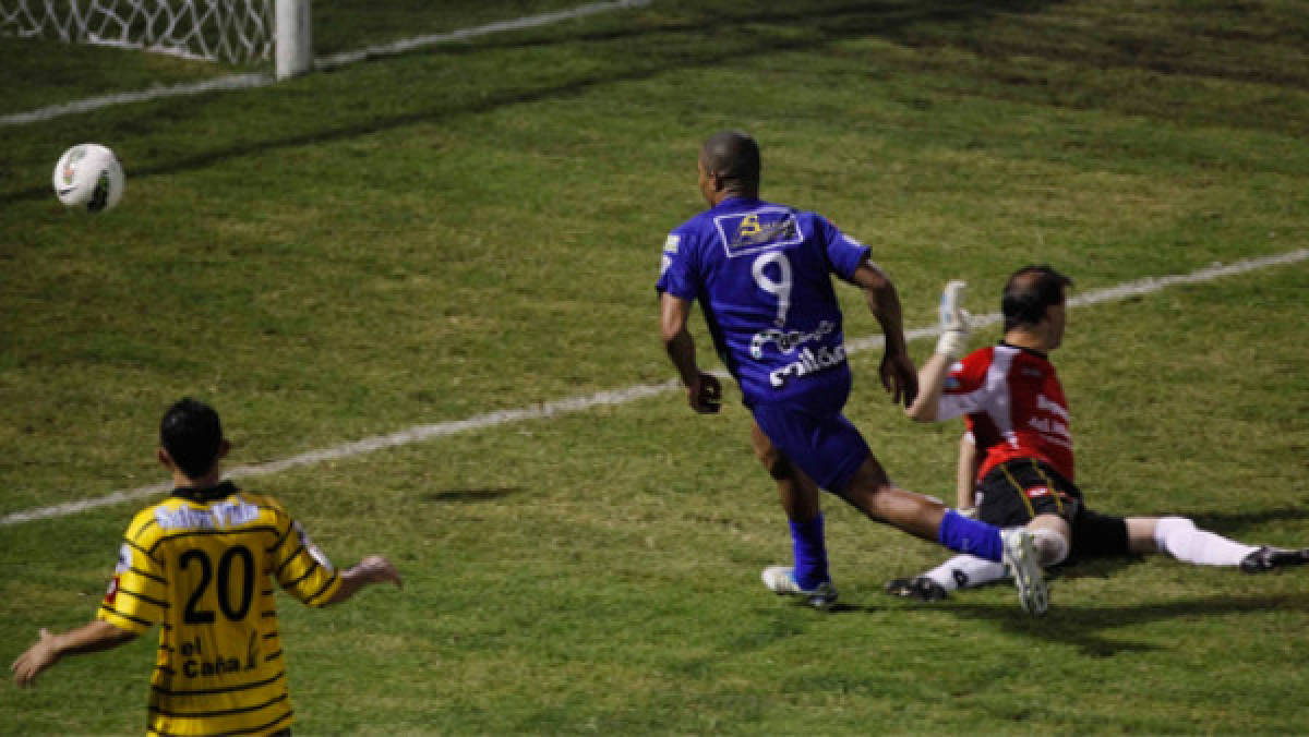 'El cochino les metió un gol': Kardeck
