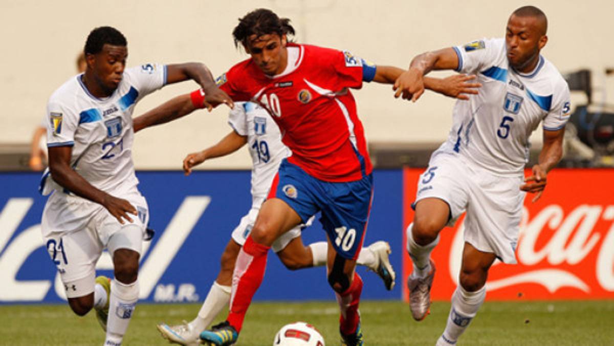 Costa Rica lleva 14 legionarios para enfrentar a Gales