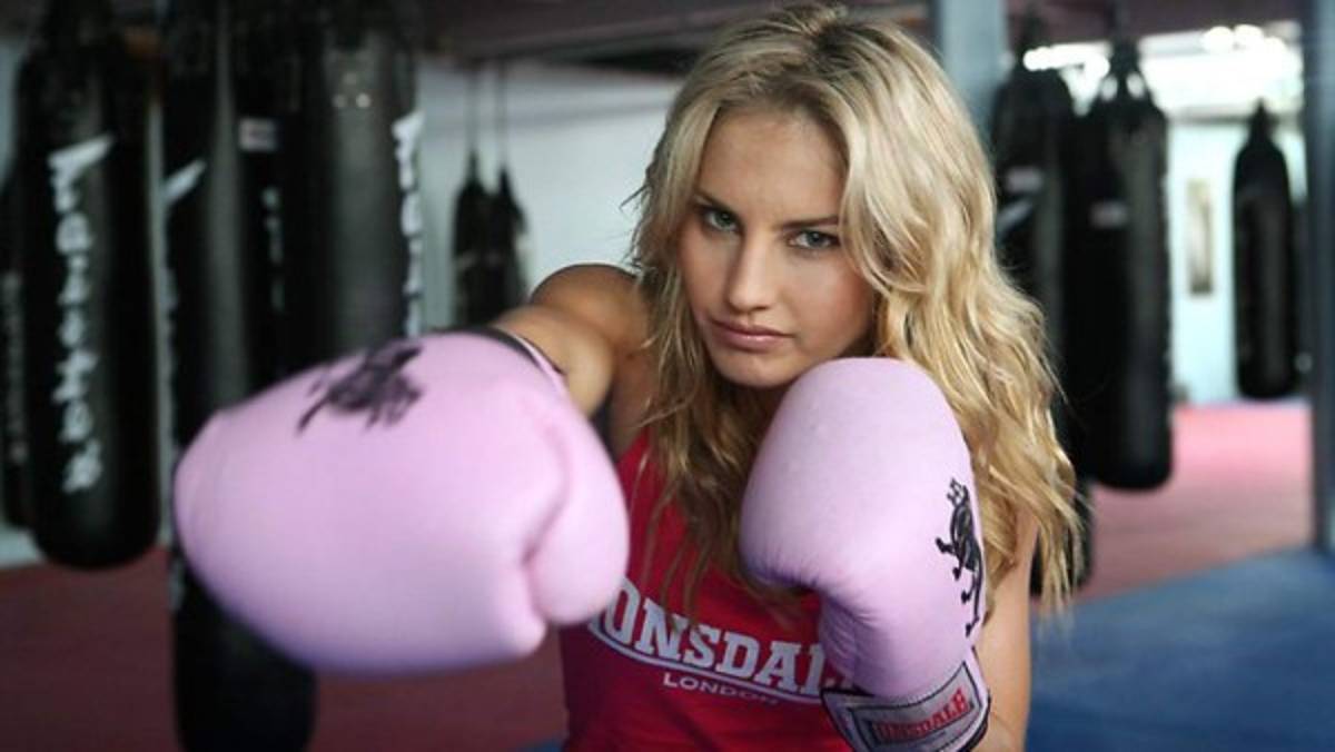 Lauryn Eagle, la sexy boxeadora que te noqueará con su belleza