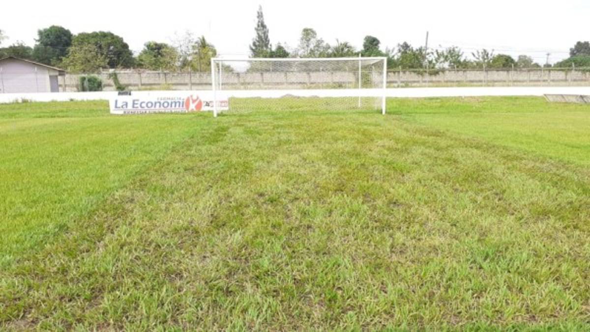 Nueva gradería, sala de conferencia y mejor cancha: Así va quedando el estadio de Tocoa