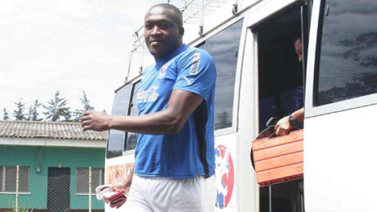 Milton quiere quedarse en Olimpia