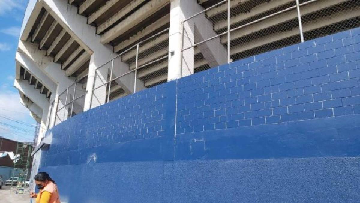 'Maquillan' con pintura el Estadio Nacional de Tegucigalpa para disimular el deterioro para el 15 de septiembre