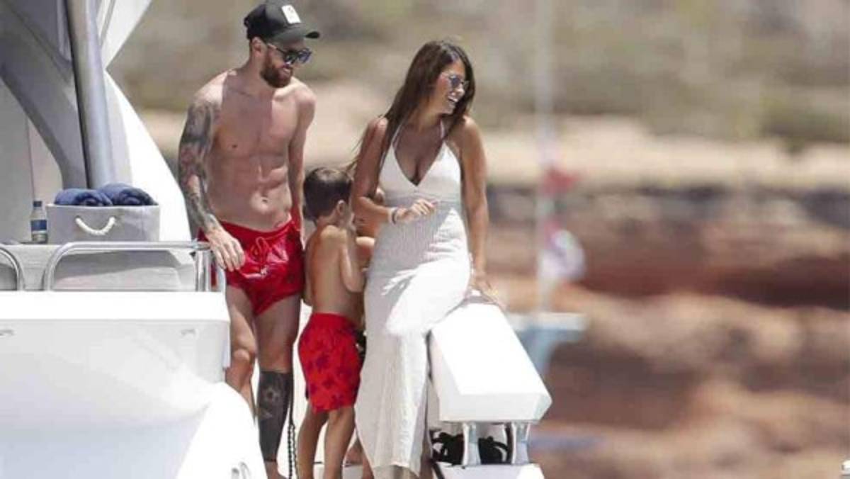 ¡Qué vacaciones! Messi se 'escapa' con Antonella Roccuzzo a Ibiza