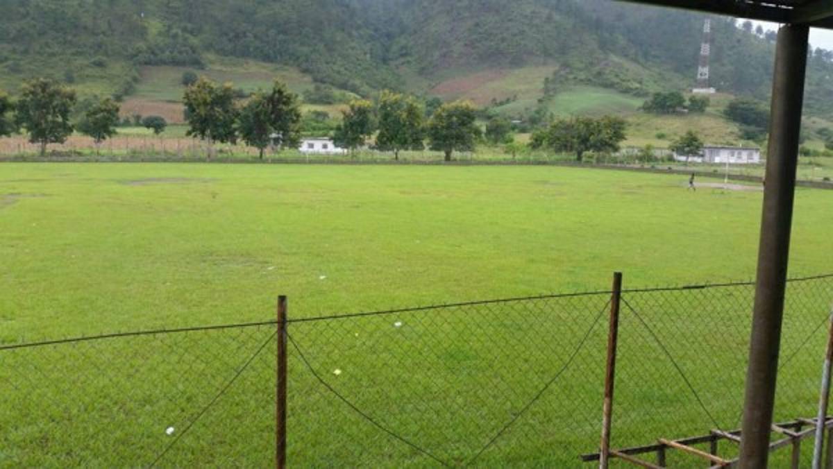 FOTOS: Exóticas canchas en Honduras donde juegan fútbol burocrático