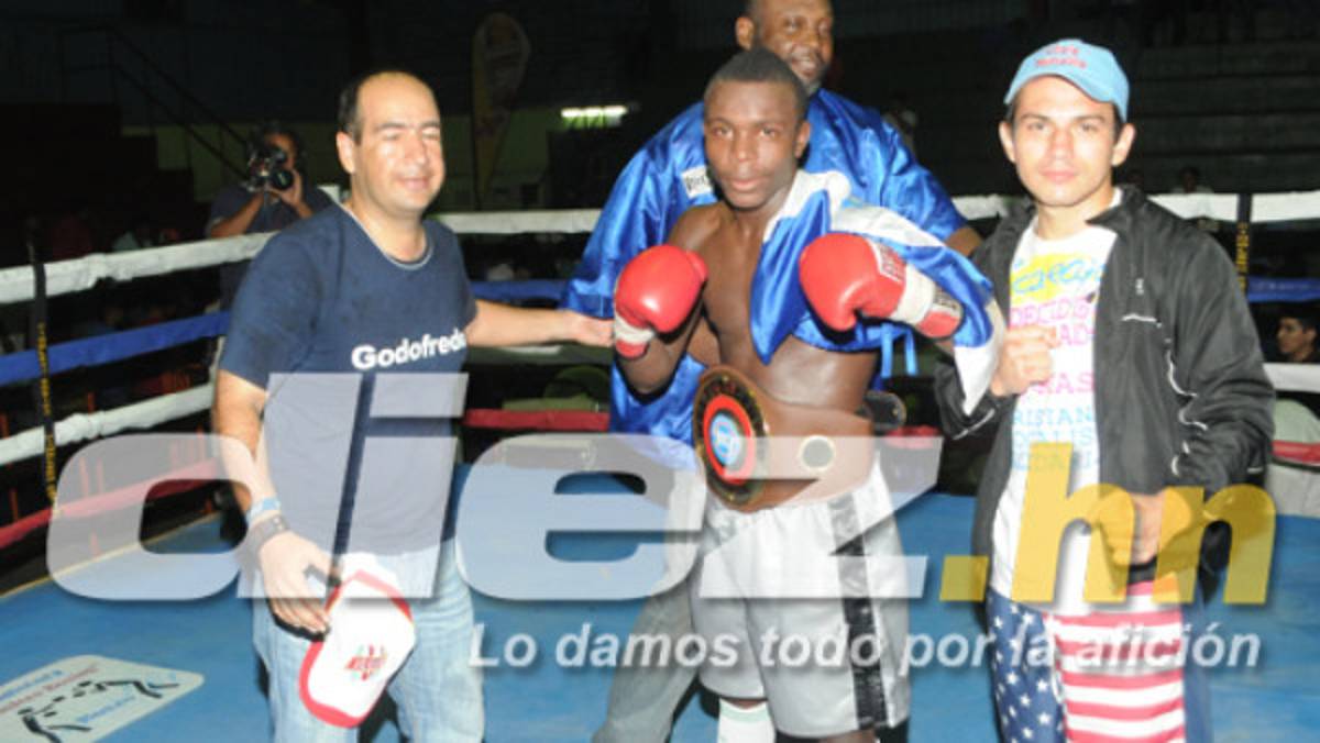 Hondureño 'Escorpión' Ruiz hace historia