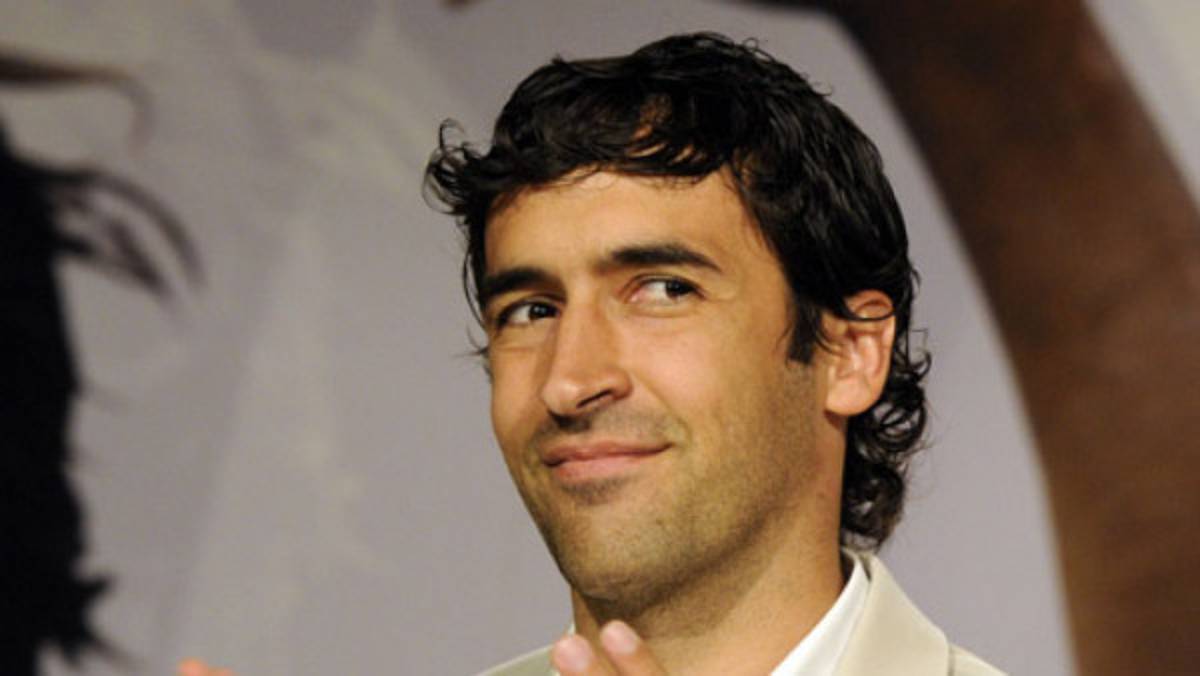 Magath ve a Raúl en el Schalke 04