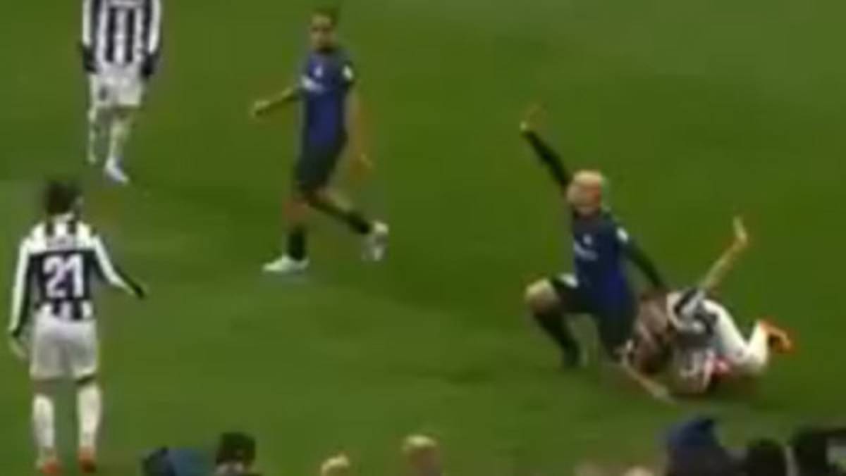 VIDEO: La criminal entrada de Cambiasso a Giovinco