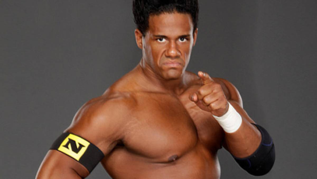 Luchador Darren Young revela que es homosexual
