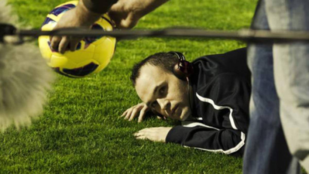 VIDEO: Andrés Iniesta hace su debut como actor