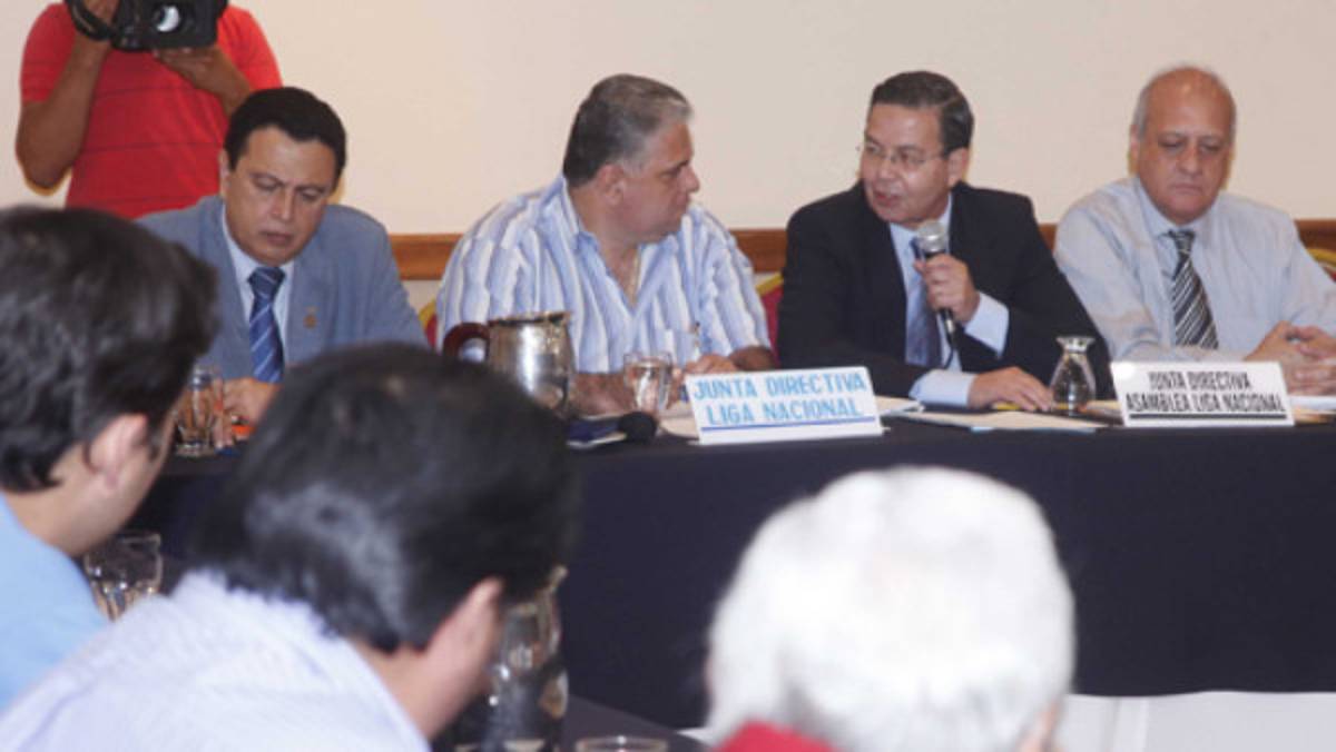 'No está en mi agenda seguir': Prieto