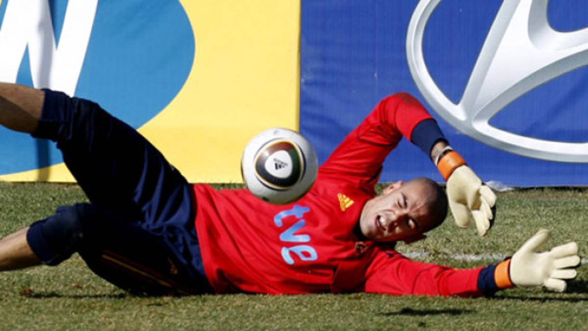 Valdés estuvo a punto de irse del Barça