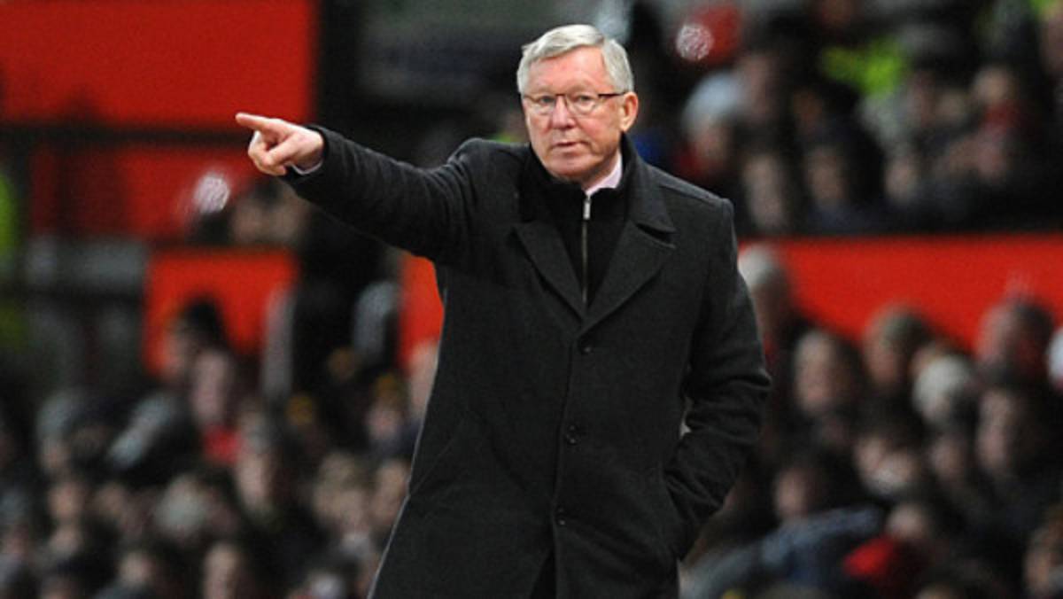 Alex Ferguson se queja del césped de Old Trafford