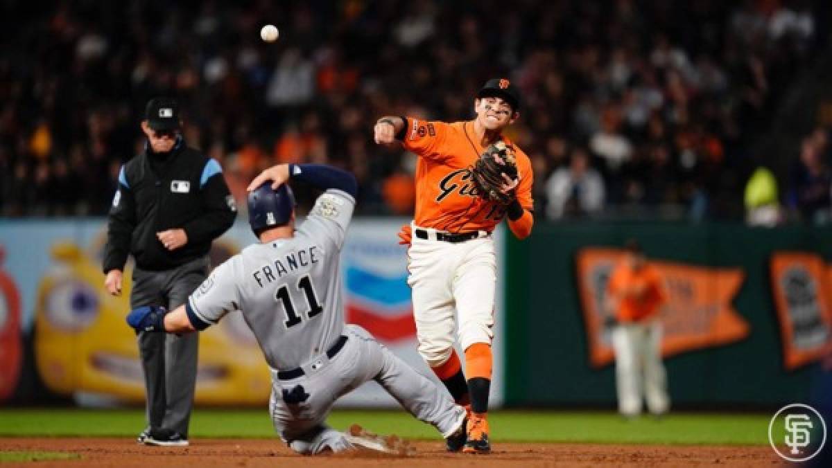 Inolvidable: Así vivió el hondureño Mauricio Dubón su primera victoria con los Gigantes