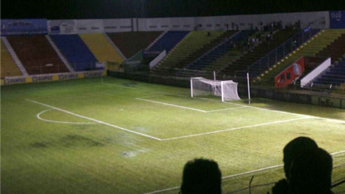 Vida-Hispano sigue en pie para jugarse mañana