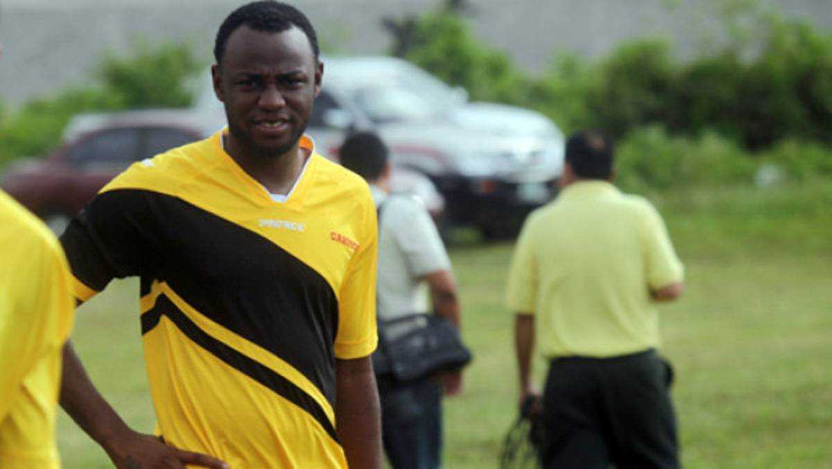 Vida confirma a Martínez, Castro y Calderón