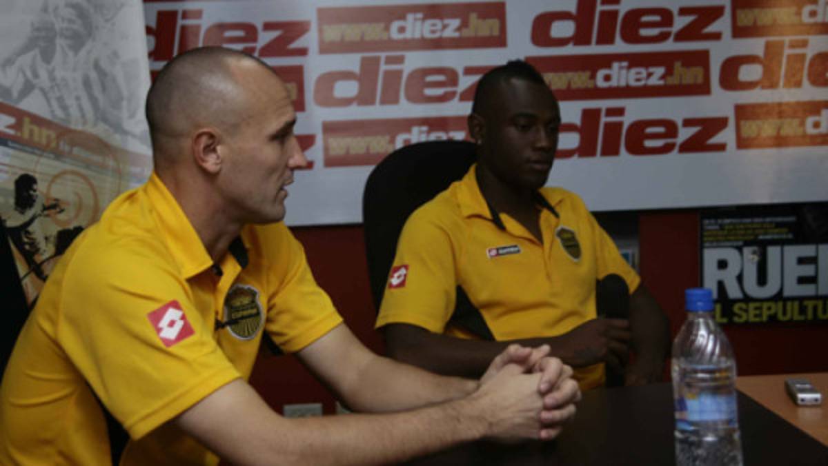 Christian y el 'Palomo' contestaron que son justos campeones