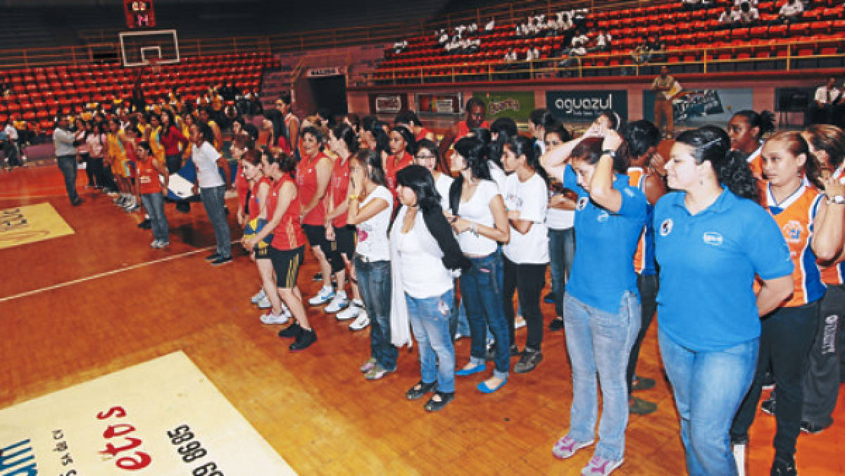 Baloncesto: Policía Nacional arranca con triunfo