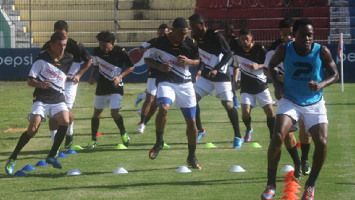 Directivos abortan huelga de jugadores del Victoria