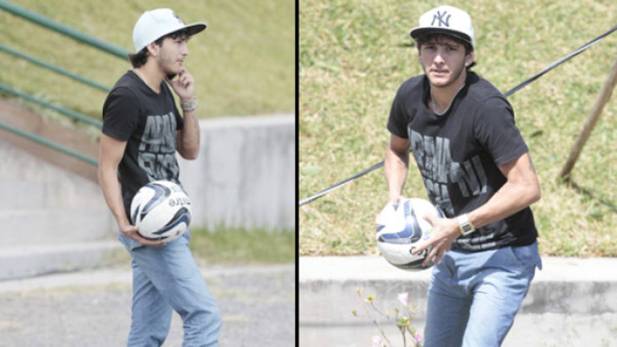 Brasileño Kaká entrena con el Olimpia